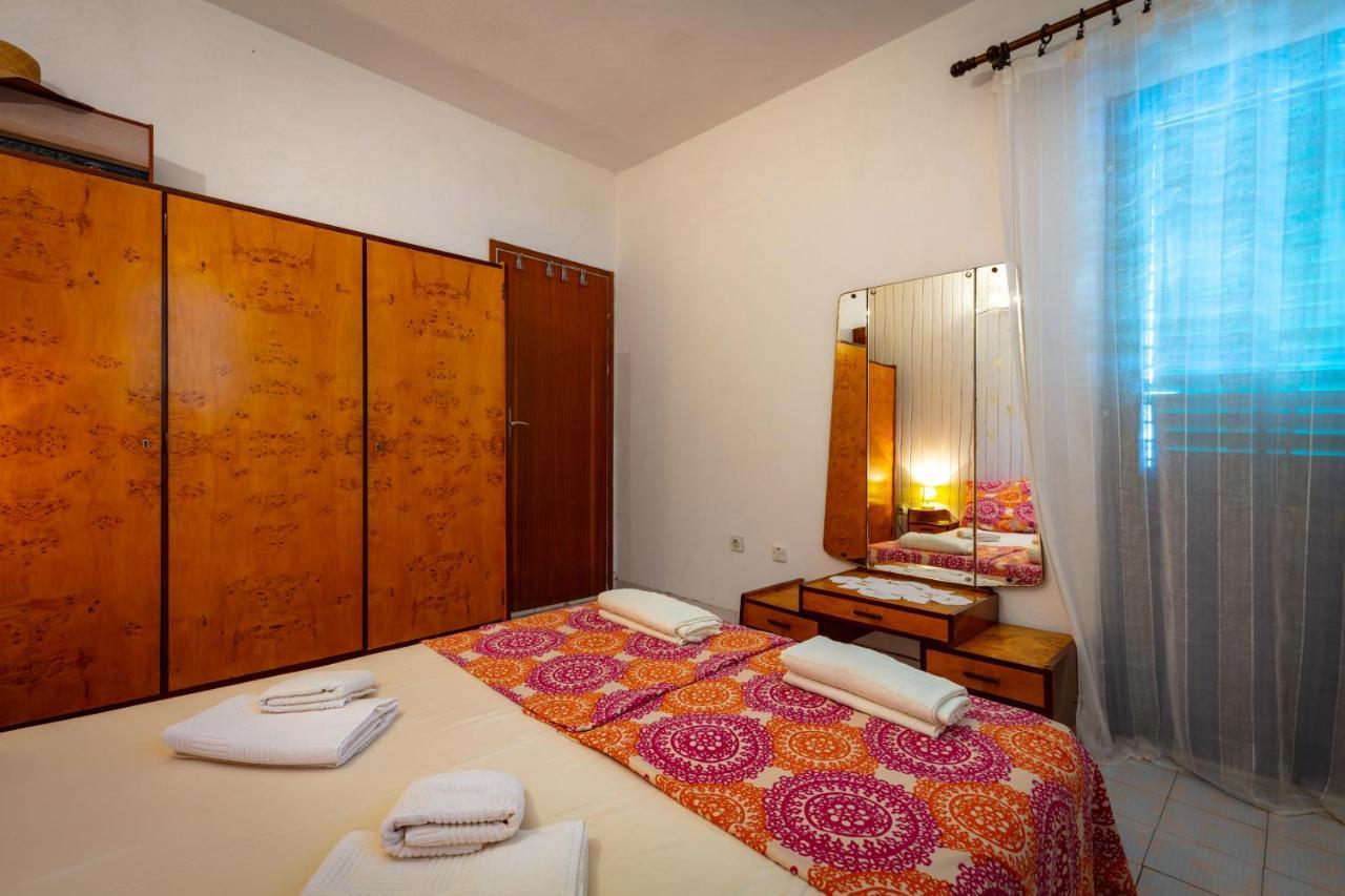Holiday Home Barbara Trogir Buitenkant foto