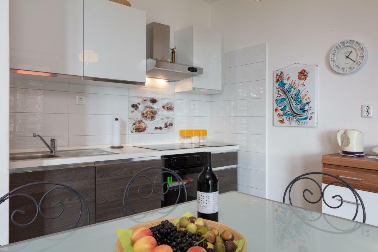 Holiday Home Barbara Trogir Buitenkant foto