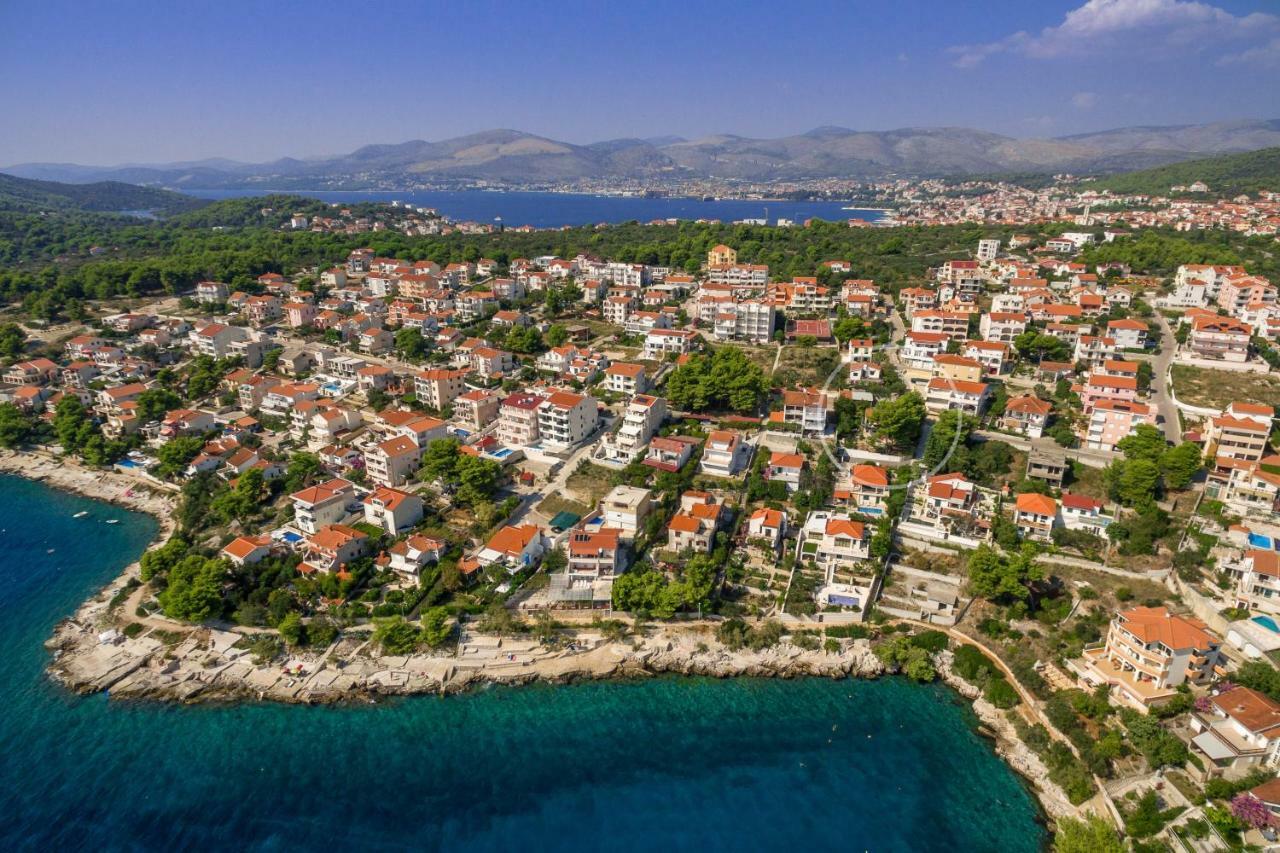 Holiday Home Barbara Trogir Buitenkant foto