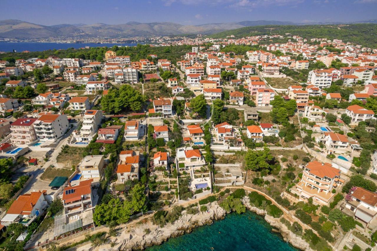 Holiday Home Barbara Trogir Buitenkant foto