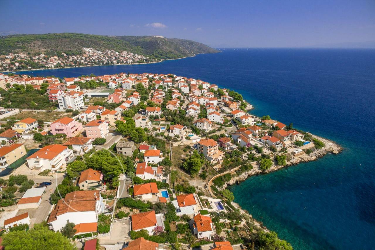 Holiday Home Barbara Trogir Buitenkant foto